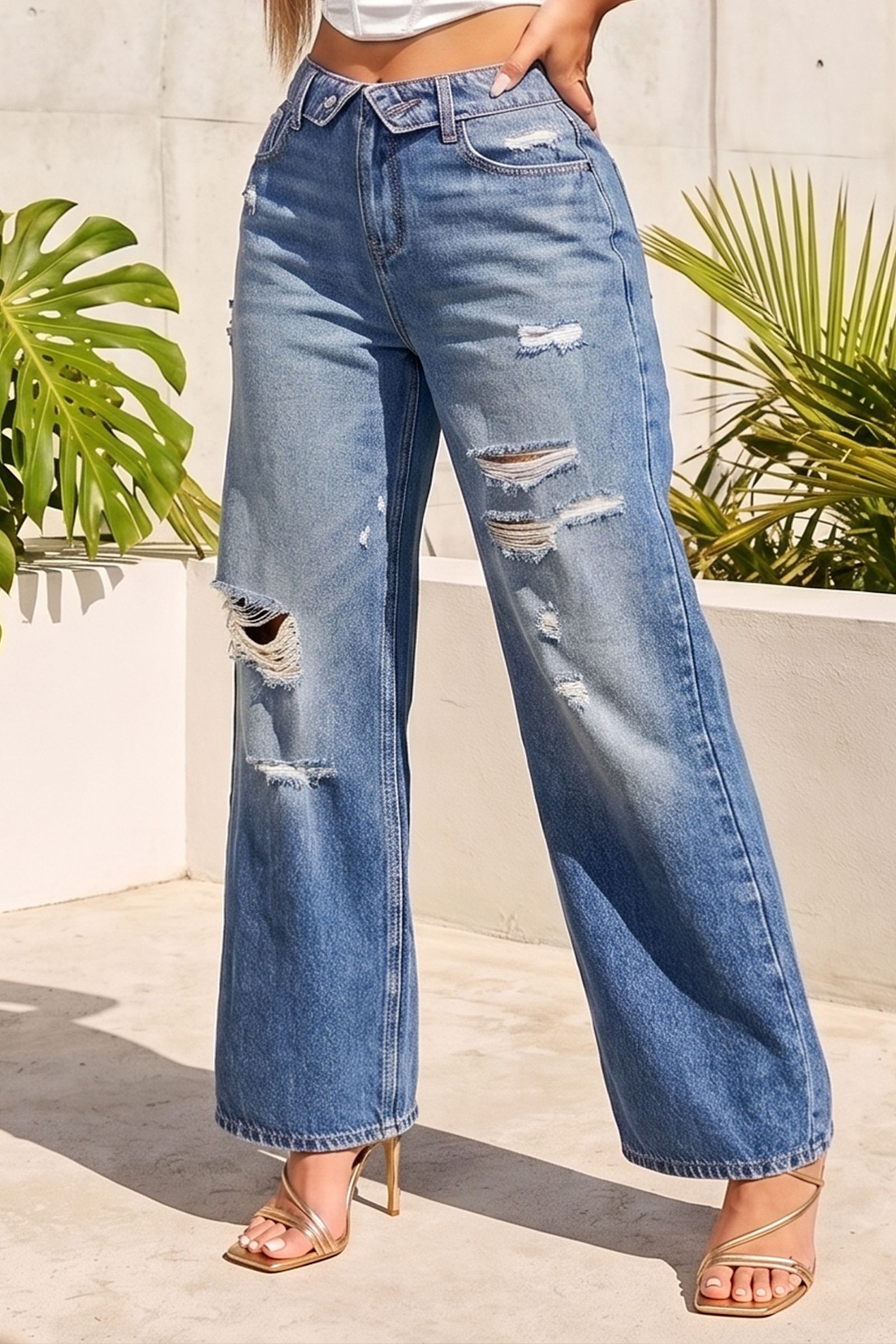 99757DKD-FOLDED WAIST LINE WIDE LEG DISTRESSED JEAN, Contents: